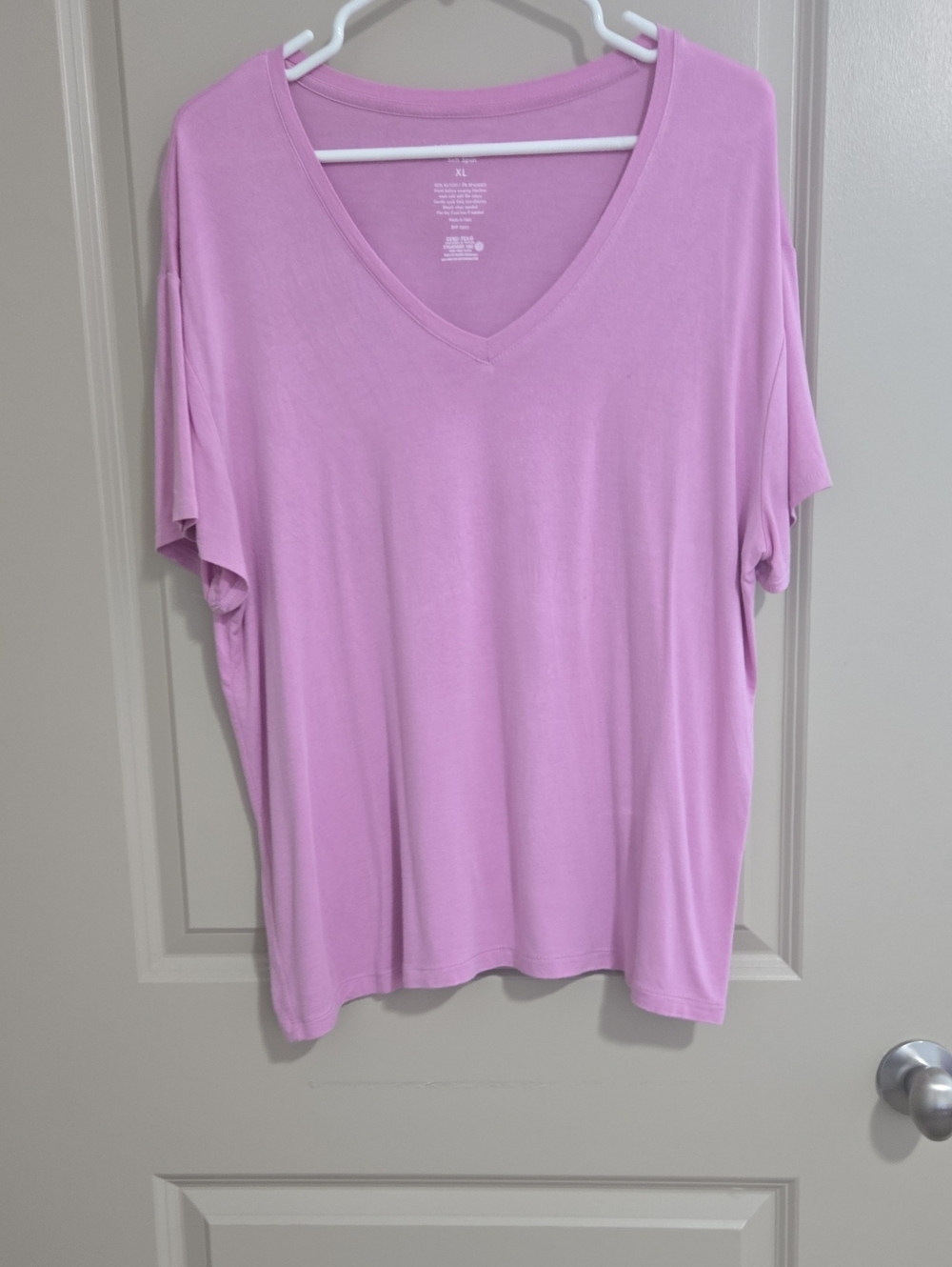 Nine West Lavender V-Neck Short Sleeve Tee